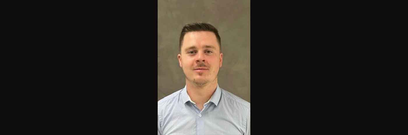 A head and shoulders photo of UON graduate Evan Webb who graduated in 2020 in Geography BSc